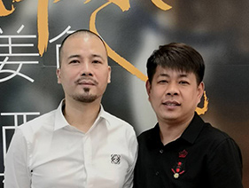 阿龙和梁宗豪合影